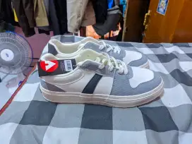 Sepatu AIRWALK WHITE SIZE 43