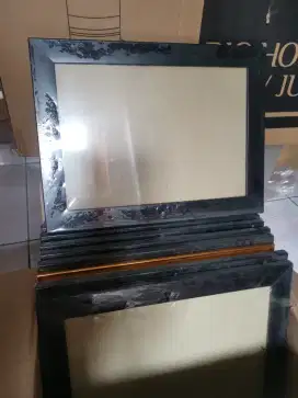 9 Bingkai foto & sertifikat