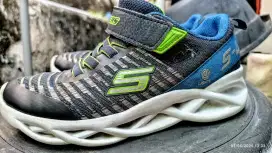 Sepatu. Skechers original