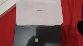 Dijual cepat Samsung Tab A9 plus 5G.LIKE NEW..Ram 8GB/128GB..