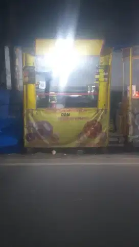 Lowongan kerja untuk jaga corndog mozarela lokasi Reny
