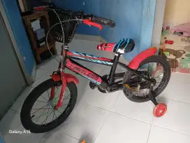 Sepeda anak ring 16 masih baru