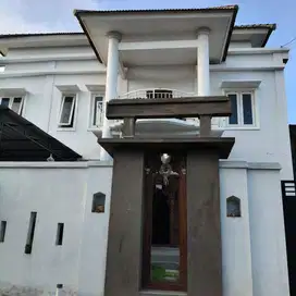 Disewakan rumah cantik area Renon