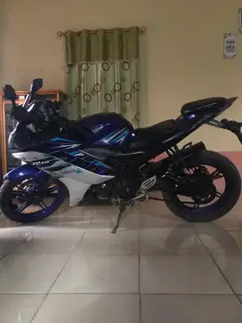 Yamaha R15 V2 2016