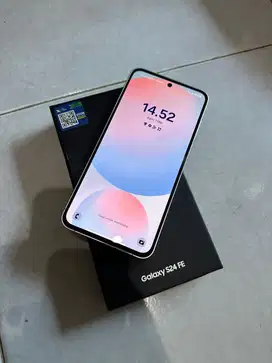 Samsung S24 FE 256gb SEIN normal mulus