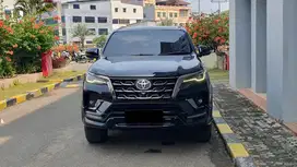 Toyota Fortuner VRZ 2.8 GR Sport Kicksensor 2022 Like New Record