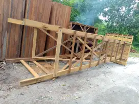 Tempat tandon menara ulin