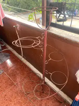 Rak Bunga Besi kuat