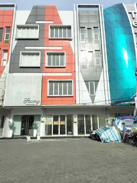 Disewakan Ruko Baru Gress Hadap Jalan Raya Merr