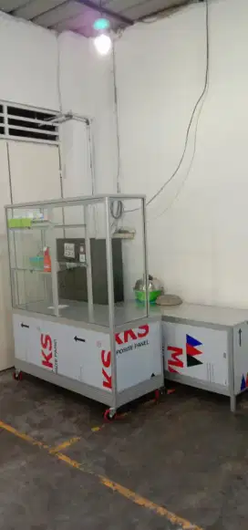 Etalase dan meja stenlis