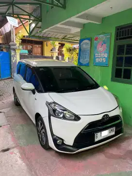 Toyota Sienta V Matic
