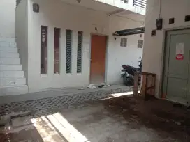 JUAL RUMAH KOST 11 KAMAR 2 LANTAI DI KARASAK SOEKARNO HATTA BANDUNG