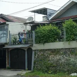 Rumah asri di tengah kota Bogor