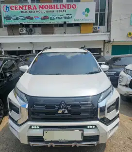 Xpander Cross Premium AT 2023 / 2024 putih setara Rush Terios
