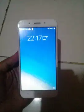 Vivo v66 ram 4 /64gb