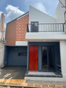 Rumah siap huni modern ada mezzanine 8 menit ke Mall the park sawangan