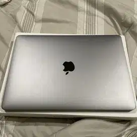 MacBook Pro 2017 Non TouchBar 8GB 256GB