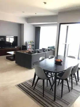 DIJUAL APARTMENT MEWAH THE PEAK TUNJUNGAN PLAZA SIAP HUNI FULL FURNISH