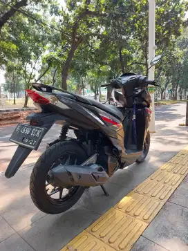DIJUAL CASH HONDA VARIO 125 ESP CBS THN 2017 PAJAK IDUP SIAP PAKAI