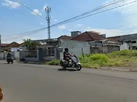 Hunian Elegan di Bumiayu! Rumah 2 Lantai dengan Fasilitas Lengkap