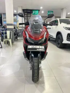 Honda adv 160 non ABS km rendah