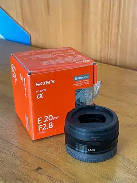 Sony E 20mm f/2.8 Wide Angle Lens