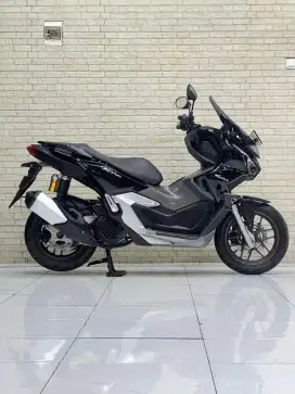 Odo 14rb Istimewa!!Honda AdV 160cc 2023 N Asli Black Glossy-Mustika