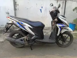 VARIO TECHNO 125/SECOND/PUTIH/2014
