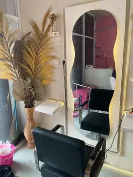 kaca salon / cermin salon / cermin estetik