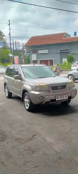 Di jual xtrail st