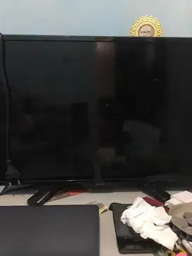 Sharp 24 Inchi plus STB