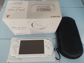Psp 3000 warna white