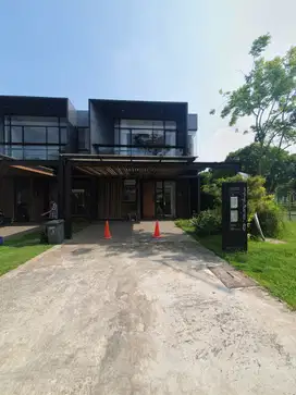 Rumah MEWAH Colony Himalaya TIPE HOEK Lippo Karawaci CASHBACK 63 JUTA