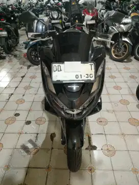 Honda pcx 160 cbs hitam 2024 pemakaian 2025