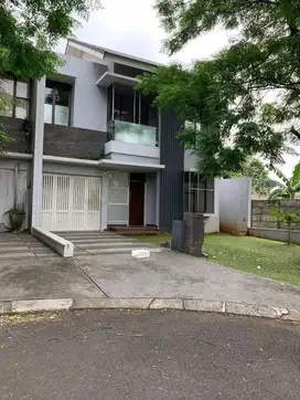 P LN Disewakan Rumah 10x20 Palmyra di Alam Sutera Tangerang