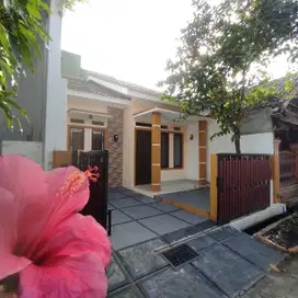 JUAL RUMAH SIAP HUNI DI PERUMAHAN BEKASI TIMUR REGENCY/ MUSTIKAJAYA