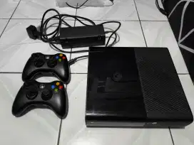 Xbox 360 Slim E 120GB RGH Aurora
