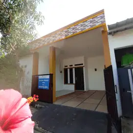 DIJUAL RUMAH SIAP HUNI DI PERUMAHAN BEKASI TIMUR REGENCY/ MUSTIKAJAYA