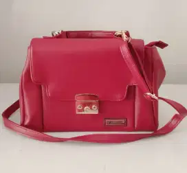 Tas cewek bertali