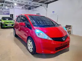 Honda Jazz S a/t 2013 Dp 8 jt ang 3,3