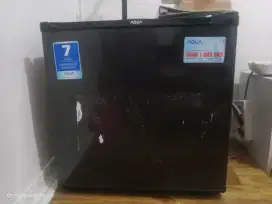 Dijual! Kulkas mini Aqua AQR 191