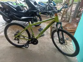 Sepeda ukuran 18 atlantis