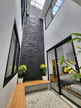 Rumah Mewah 2 Lantai Industrial dekat Kampus UII