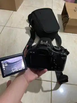 Jual kamera Cannon 600D