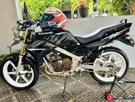 KAWASAKI NINJA SS TAHUN 2011