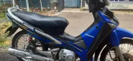 Di jual motor supra x125 tahun 2007
