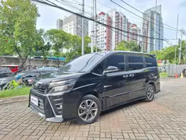 [OLX Mobbi] Dp Rendah Toyota Voxy 2.0 AT 2017 0HA