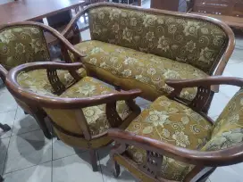 Kursi Tamu Lois
