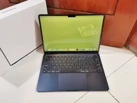 Macbook Air M3 2024 13inch 8GB 256GB Midnight Fullset