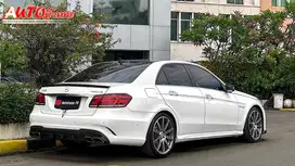 Mercedes Benz E63 AMG 5.5L V8 Biturbo White On Black NIK 2013 557HP